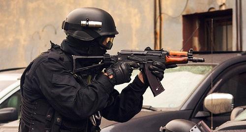 Сотрудник спецслужб Фото http://nac.gov.ru/kontrterroristicheskie-operacii/v-hode-perestrelki-na-postu-dps-v-ingushetii.html