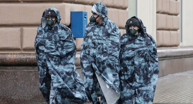 Полицейские в Москве. Фото: Sofya Sandurskaya/Moscow News Agency/REUTERS