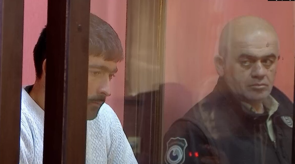 Асим Асланов на заседании суда. Фото: кадр из видео «Мтавари архи»