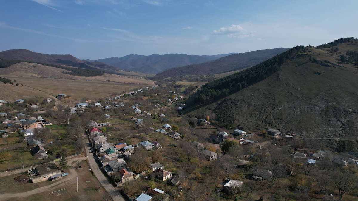 Азербайджанское село в Дманисском муниципалитете. Фото: Давид Пипия/JAMnews