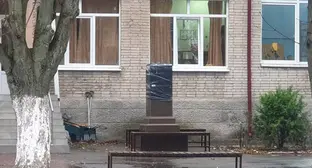 Демонтированный памятник барону Врангелю в Ростове-на-Дону. Фото: "Коммунистический мир"/Telegram