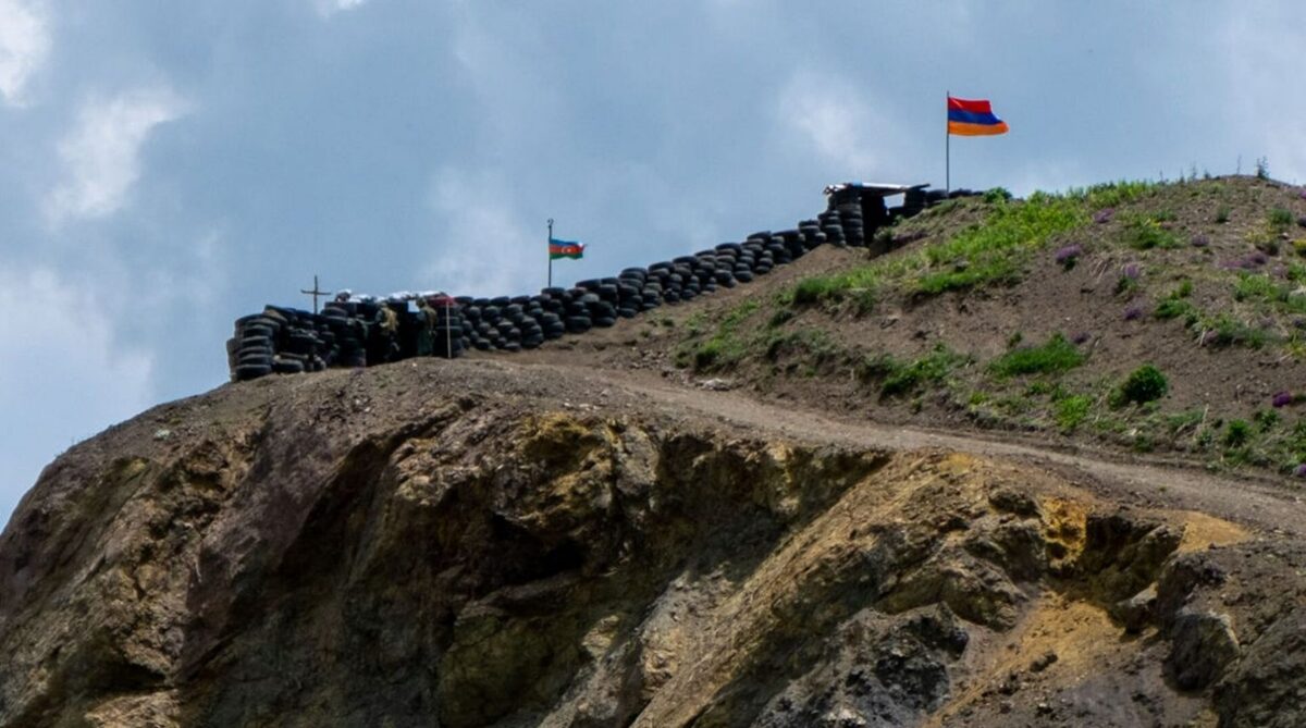 Граница Армении и Азербайджана. Фото: https://factor.am/ru/30232.html
