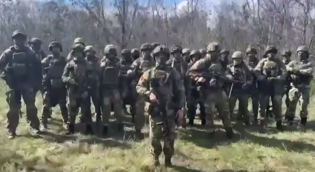 Обращение в поддержку Чермена Валиева. Стоп-кадр видео из Telegram-канала Шамиля Хадулаева от 13.04.25, https://t.me/KhadulaevShamil/10953.