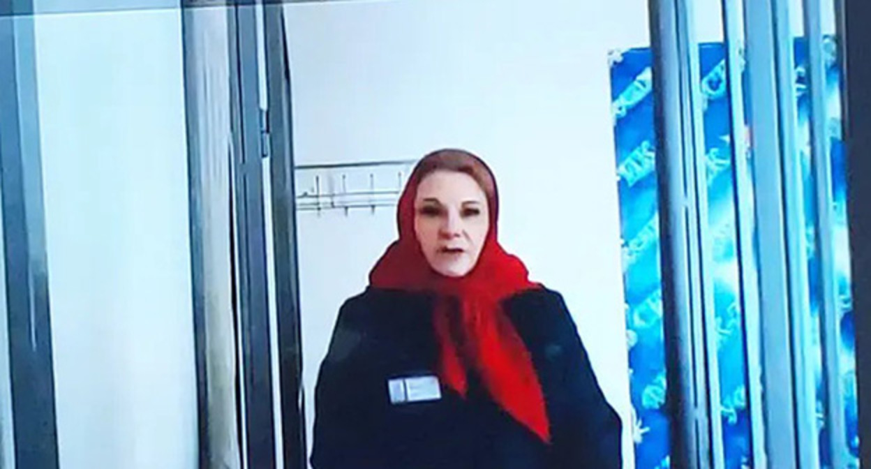 Анна Сафронова на суде по видеосвязи. Скриншот видео с сайта, где собрана информация об уголовных делах в отношении российских Свидетелей Иеговы*.