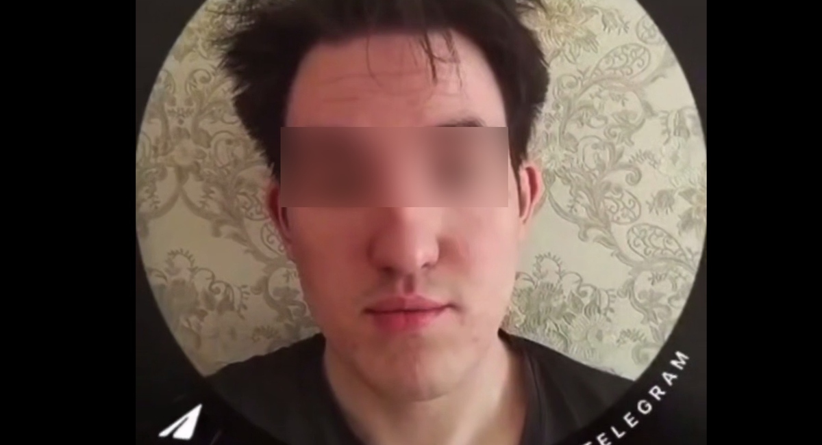 Молодой человек просит прощения за высказывание об ингушах. Кадр видео из телеграм-канале News_Ingushetii Official https://t.me/s/news_ingushetii1/