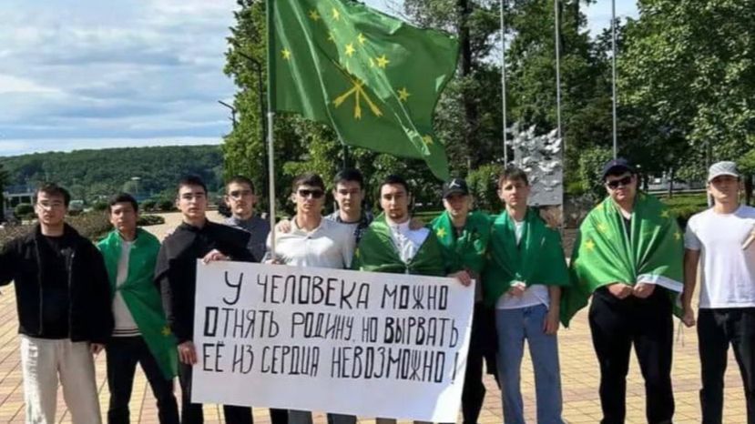 Участники шествия в Нальчике. 25 мая 2025 года. Фото: Martin Kochesoko https://memorialcenter.org/