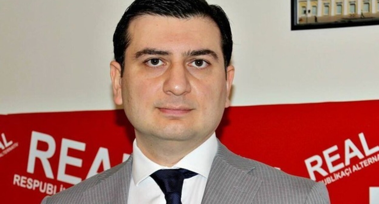Азер Гасымлы. Фото: https://www.meydan.tv/ru/article/azer-gasymly-vyshel-na-svobodu/