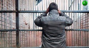 Заключенный. Иллюстрация создана "Кавказским узлом" с помощью ИИ в программе Photoshop